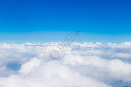 蓝天白云航拍图片