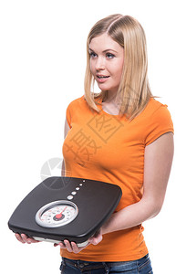 一位年轻女肖像她手上有重物健康生图片