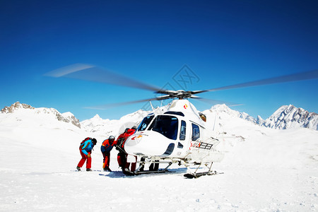 Heli滑雪直升机法国和欧洲的Blan图片