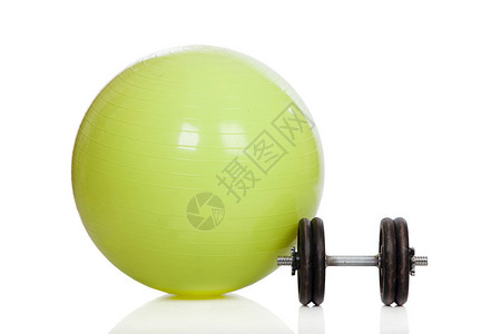 大绿色训练球和白背景孤立的哑图片