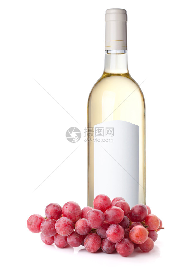 白酒瓶装白葡萄有空白和红葡萄在白图片