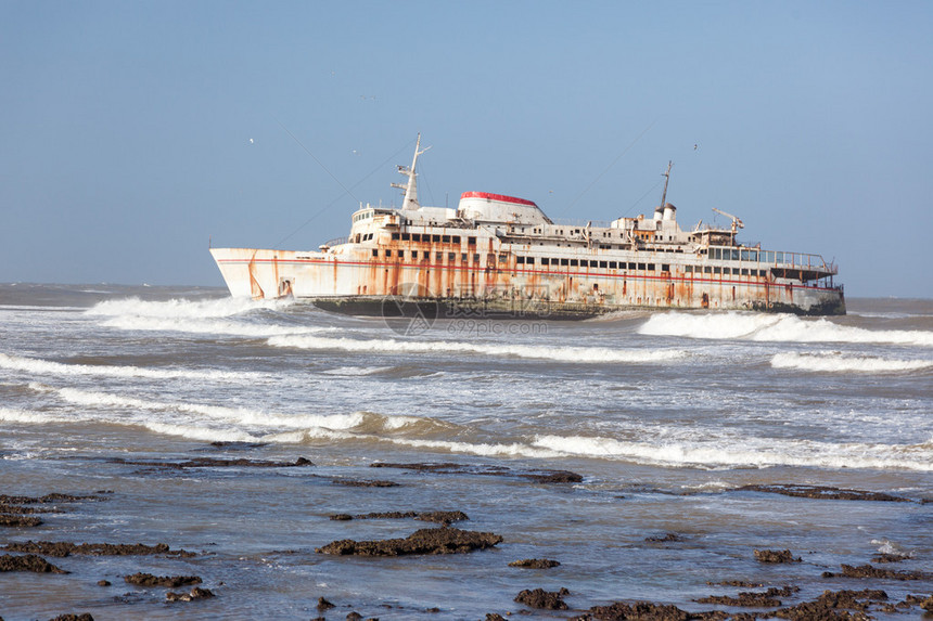 渡船搁浅在摩洛哥非洲的图片