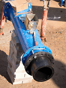 连接HDPE管和主钢管道闸阀焊接塑料管图片