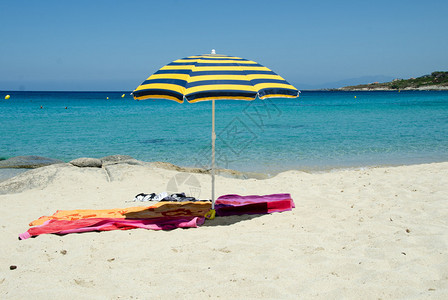 沙滩保护伞图片