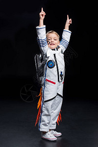 穿太空服的小男孩宇航员用图片