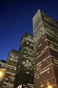 纽约市曼哈顿傍晚的街景图片