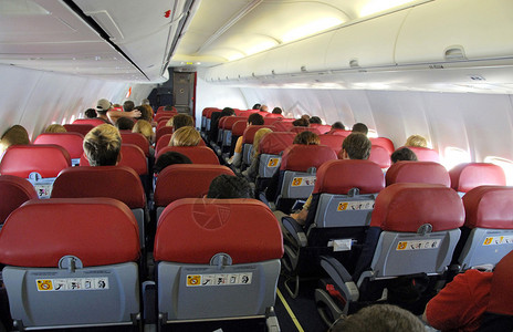 商业乘客飞机的内部背景图片