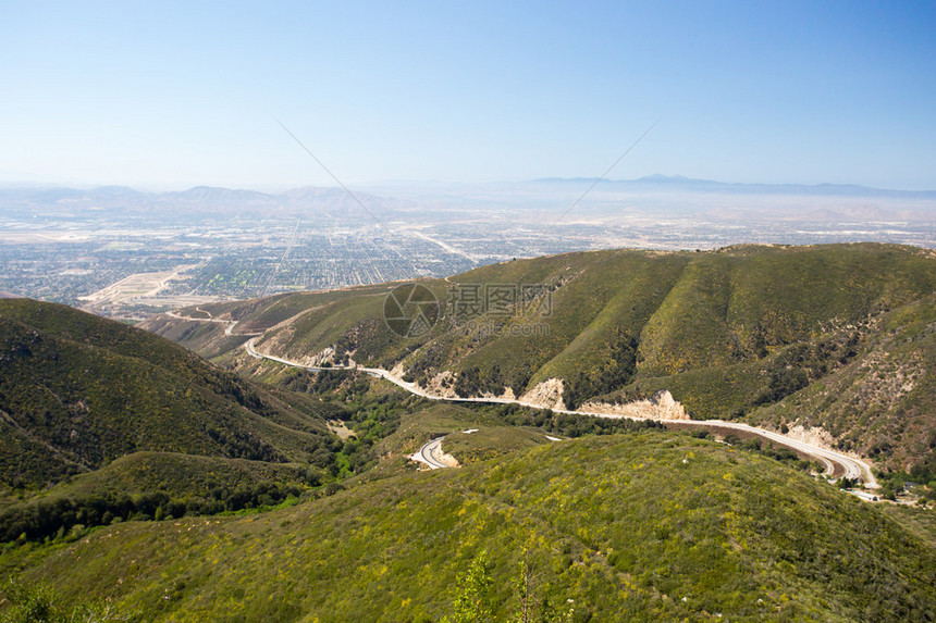 美国加利福尼亚州洛杉矶夏日18岁HwySanBernard图片