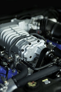 高能机动车引擎图片