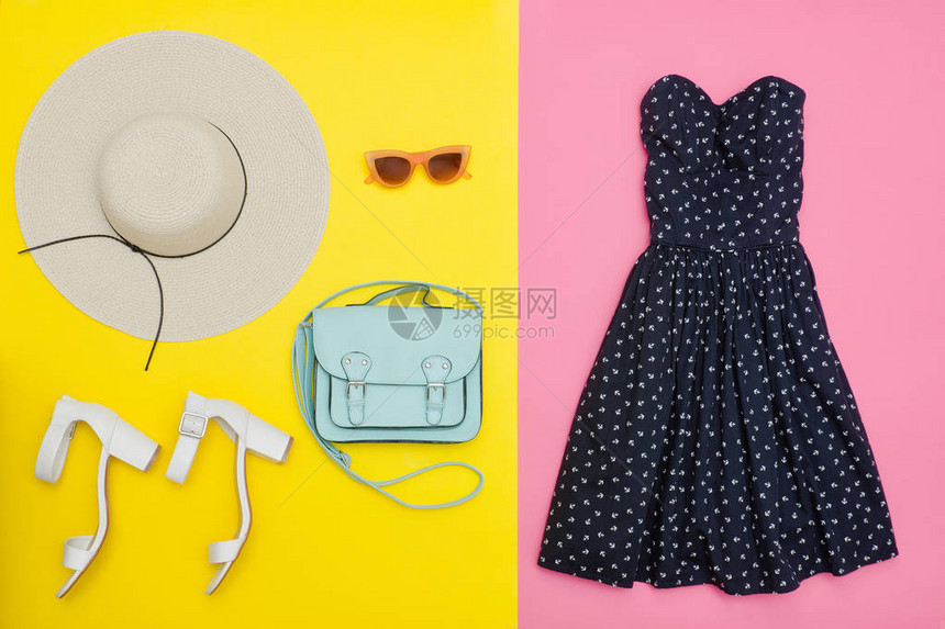 时装概念女暑期衣柜草帽防晒帽手提包和鞋子图片