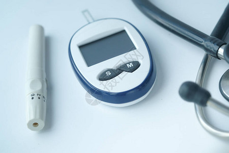 血压计糖尿病血糖测量图片