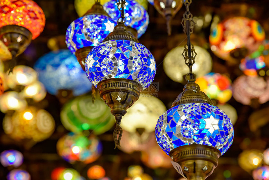 土耳其灯光或摩洛哥灯图片