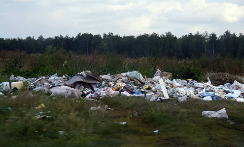 垃圾填埋场该领域的生态灾难图片