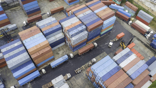 顶视图集装箱货船物流和运输物流进出口和图片