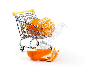 购物车里拨开的橙子图片