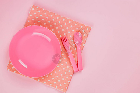 粉红色塑料盘图片