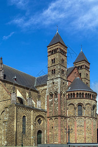 圣瑟法修斯大教堂是一座罗马天主教堂高清图片