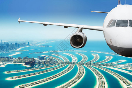 迪拜棕榈岛上空商业飞图片