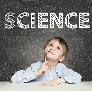 学生小男孩和科学背景图片