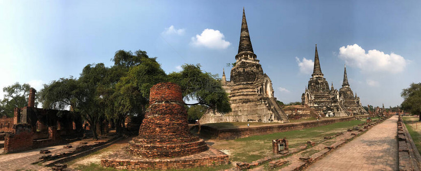 来自WatPhraSriSanphet的全景是泰国Ayutthaya王国图片