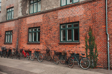 丹麦哥本哈根城市街道建筑砖立面附近背景图片