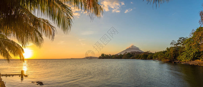 尼加拉瓜奥梅特佩岛尼加拉瓜湖的概念图片