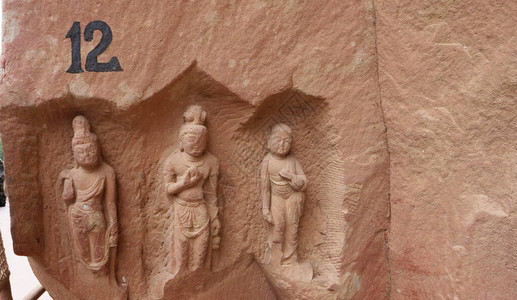 BinglingTempleLanzhoneGansu的佛教古董雕塑图片