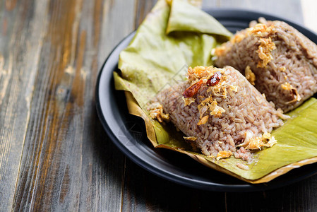 北泰国食品赵干钦蒸布丁加大米与猪血混合图片