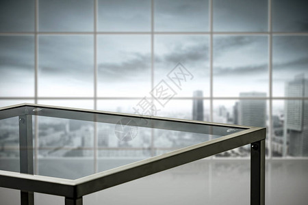城市背景模糊的玻璃桌面您的产品和装饰的图片