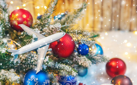 圣诞背景与飞机旅行选图片