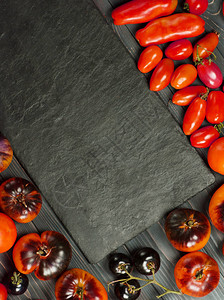 新鲜西红柿组不同颜色和类型的西红柿有机产图片