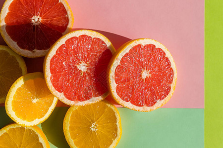 以夏季热带水果树叶葡萄果橙子橘子和橘图片
