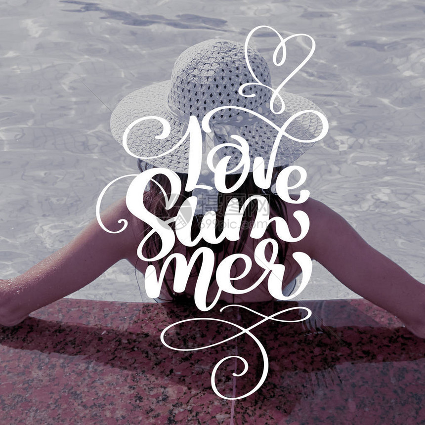白帽子女人就躺在海滩上社交网络Instagram故事的模板手画了照片上的动画短文引号爱情夏天图片