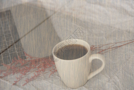 陶瓷咖啡杯的抽象艺术设计背景图片