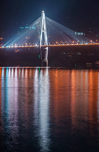 巴东桥夜景图及其1个塔子背景图片