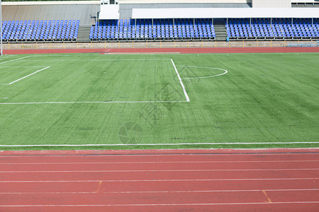 体育场足球场用绿草踢图片
