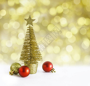 圣诞树金色玩具圣诞节红球图片
