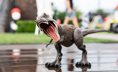 最流行的恐龙类型以儿童玩具形式呈现的恐龙他图片