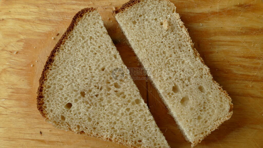 白面包的一块图片