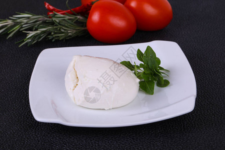 意大利的Mozzarella乳酪球服务于bas背景图片