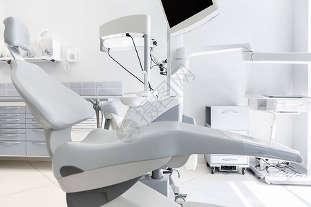 高级牙科诊所的牙科长座椅在医疗保健封闭复印空间方面图片