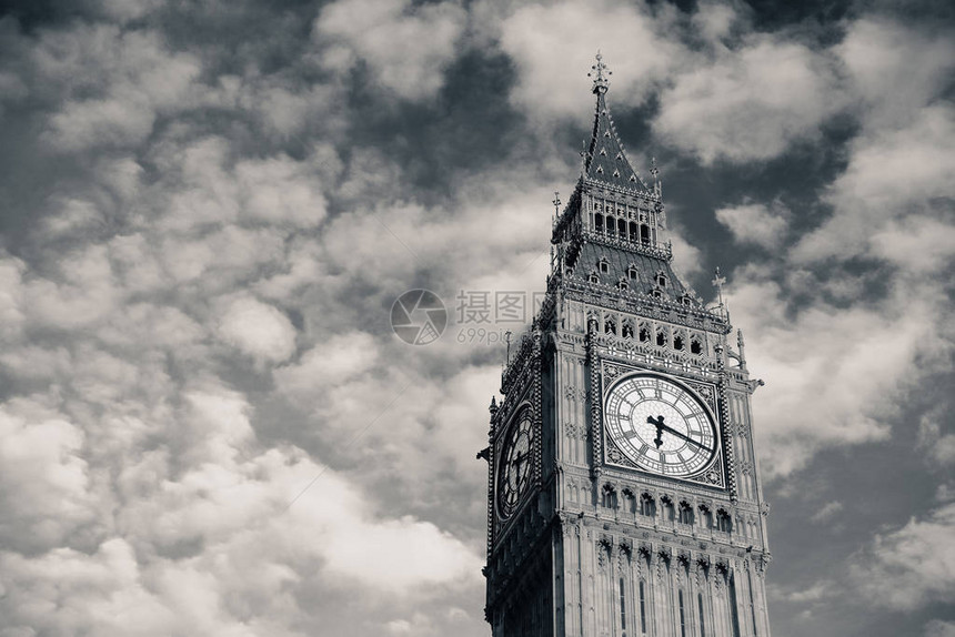 大本钟在伦敦的黑白特写图片