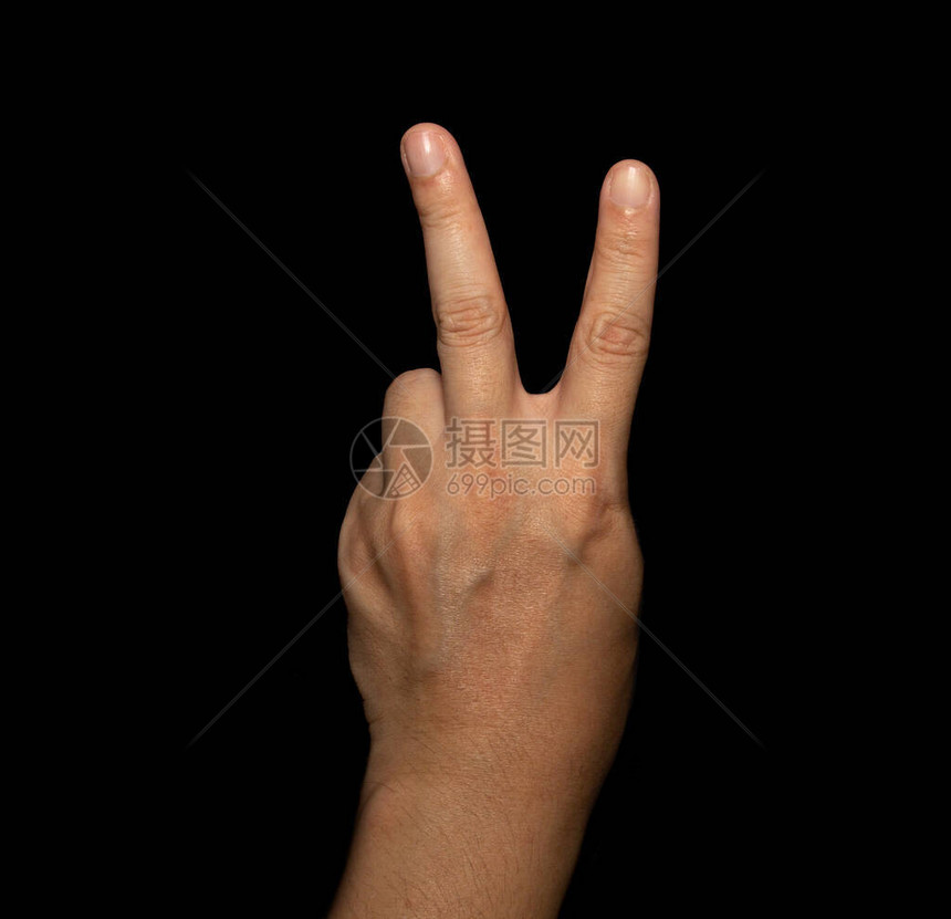 男人握着两根手指的手是V字图片