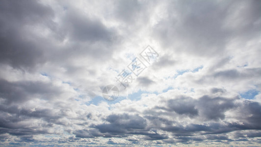 天空上的乌云蓝天白云图片
