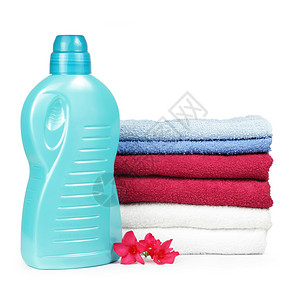 毛巾和液体洗衣液洗图片