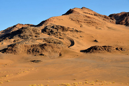 Namib沙漠中岩石图片