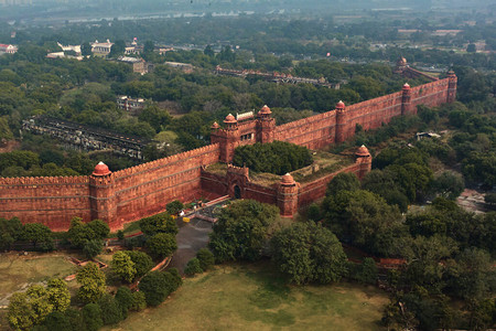 印度新德里的红色堡垒墙图片