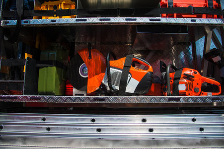 消防车的救火车设备在消防车上安图片