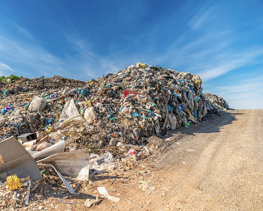 用于土地包容的市政垃圾填埋场图片
