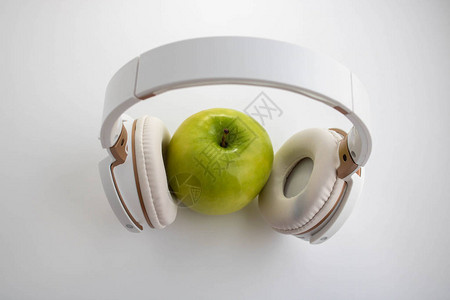 苹果形状的音乐播放器图片